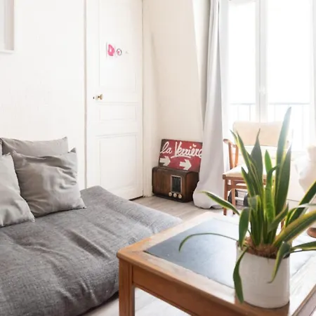 Charmant Studio Proche De Montmartre * Παρίσι